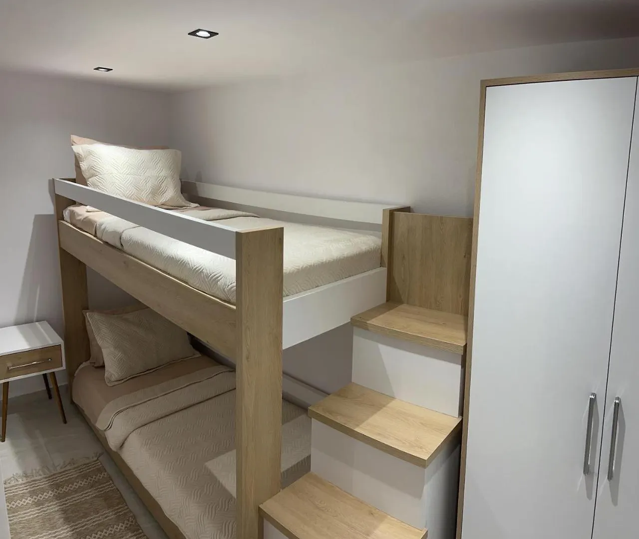 Guest house Aloha House Hotel Shkoder Albania